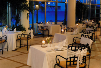 Le Meridien Cancun La Veranda Ocean Front Restaurant