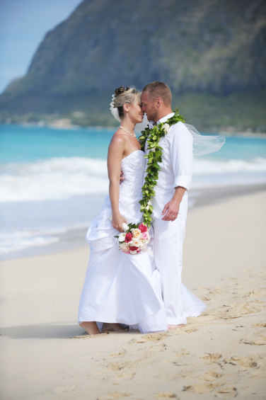 Oahu Weddings Waimanalo Beach Cottages Getting Married